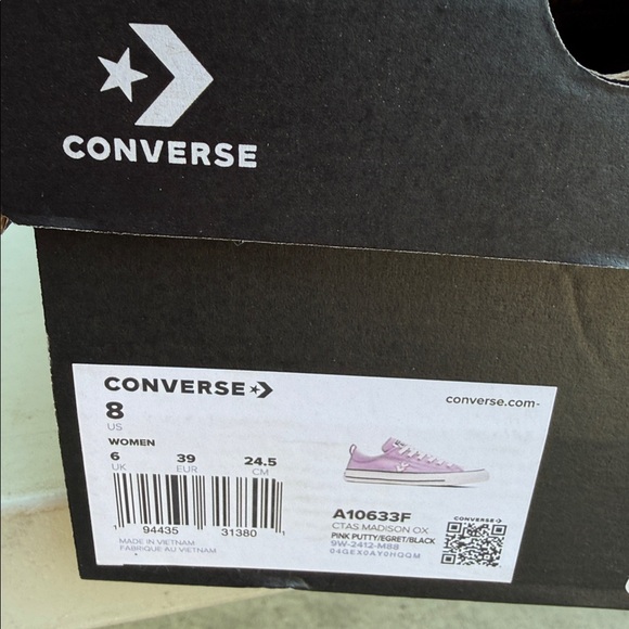 Madison Oxford Sneaker (Women)
Converse - Picture 8 of 8